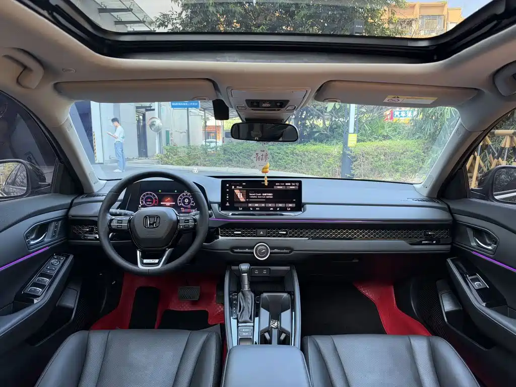 Honda Accord — миниатюра 8
