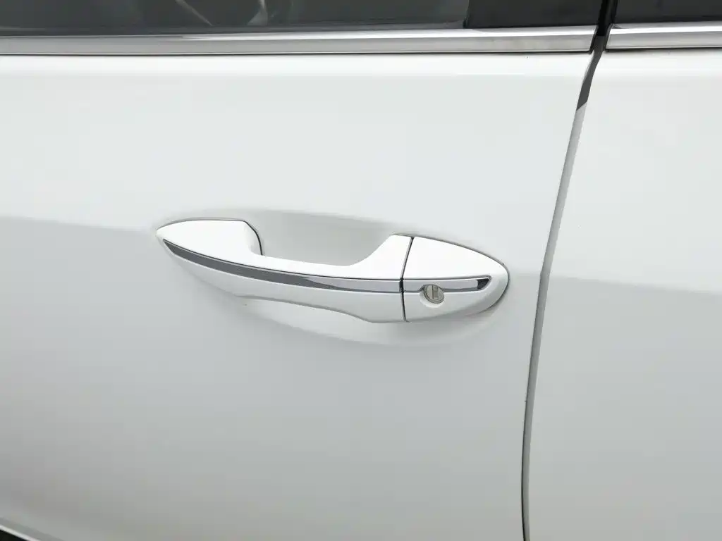 Toyota Corolla — миниатюра 18