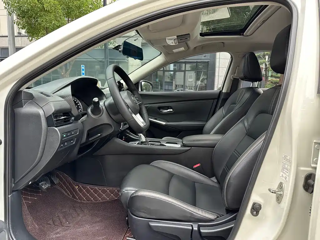Nissan Sylphy 2020 1.6L XL CVT Enjoy