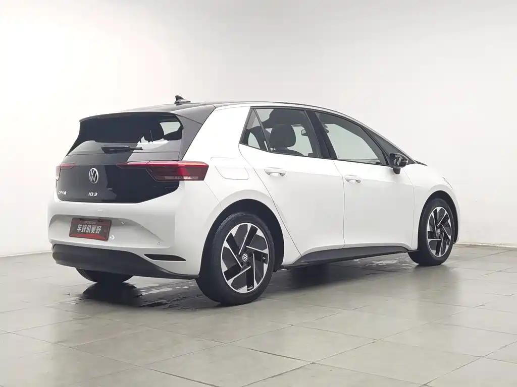 Volkswagen ID.3 — миниатюра 2