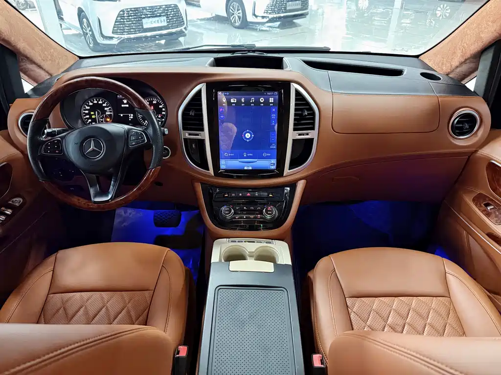 Mercedes-Benz Vito — миниатюра 6