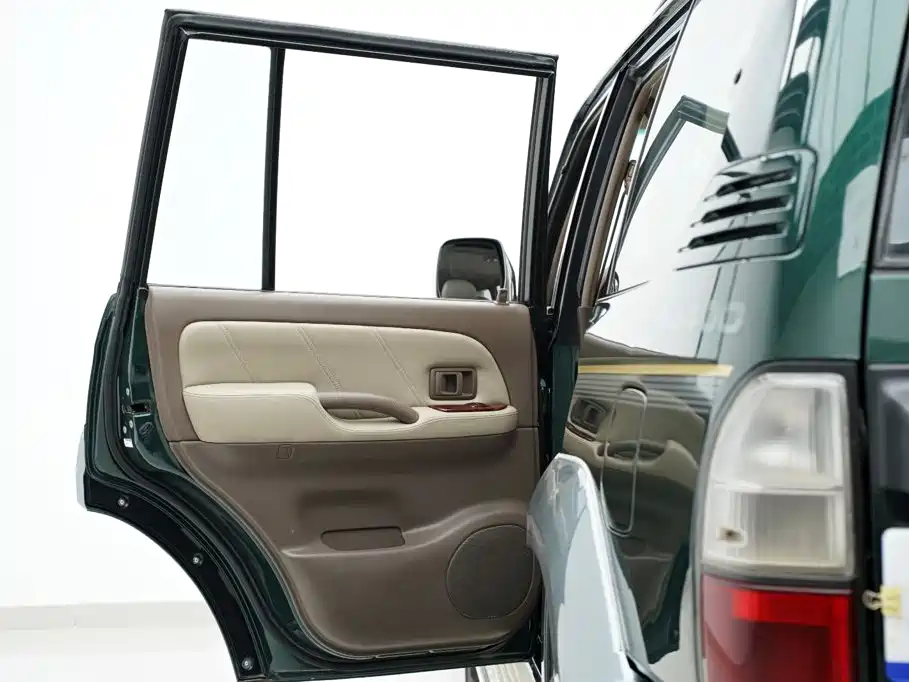 Toyota Prado (Import) — миниатюра 35