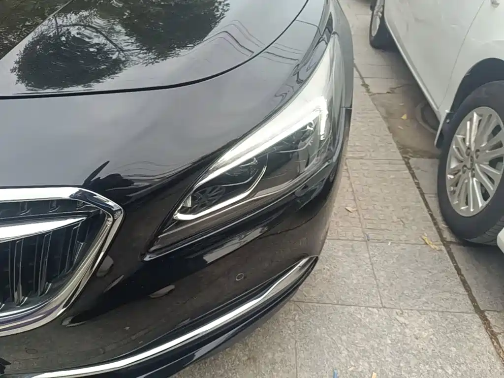 Buick LaCrosse — миниатюра 24