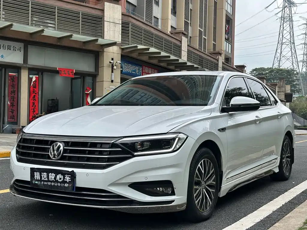 Volkswagen Sagitar 2021