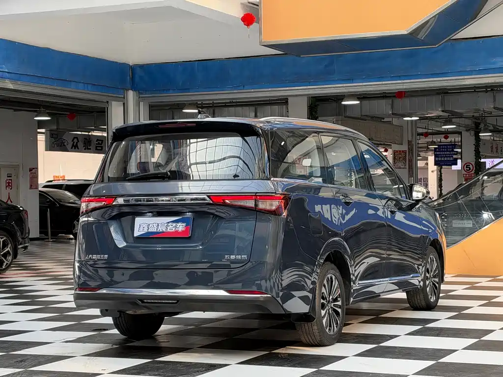Wuling Jiachen — миниатюра 20