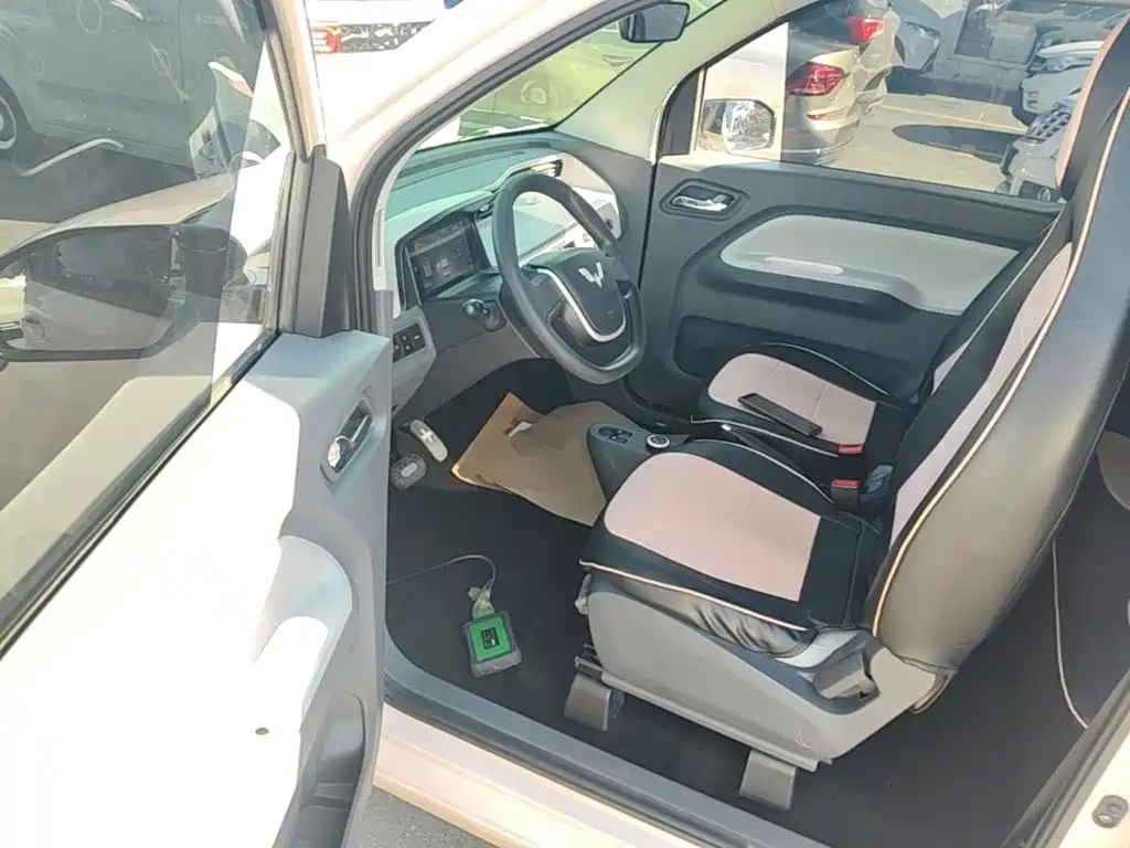 Wuling MINIEV — миниатюра 16