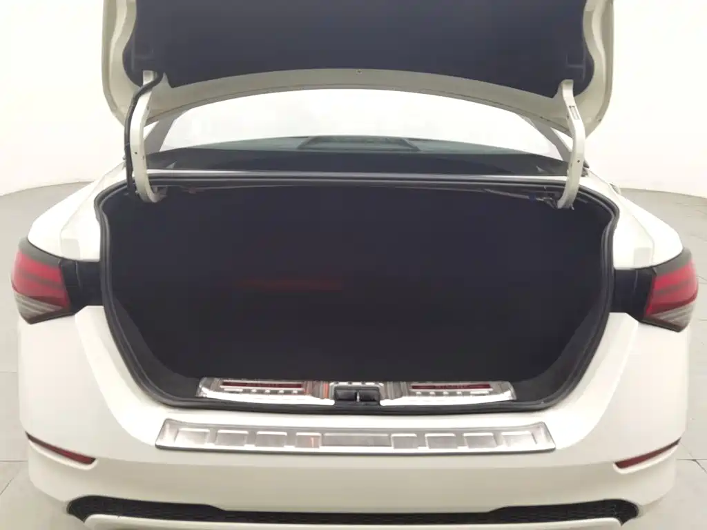 Nissan Sylphy — миниатюра 16