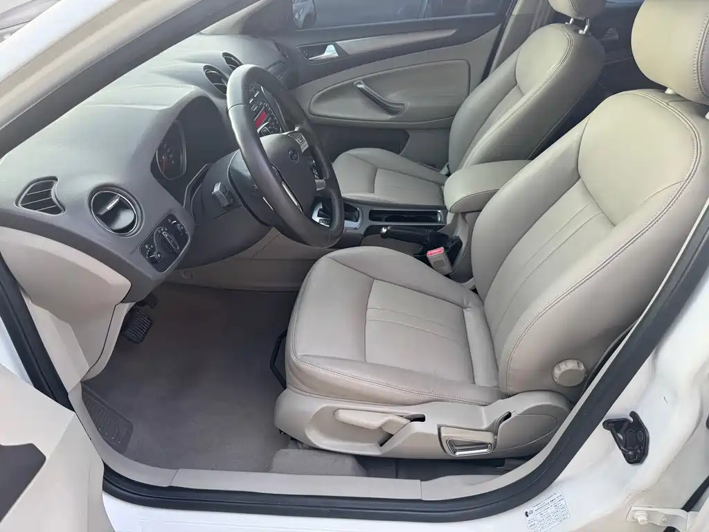 Ford Mondeo — миниатюра 7