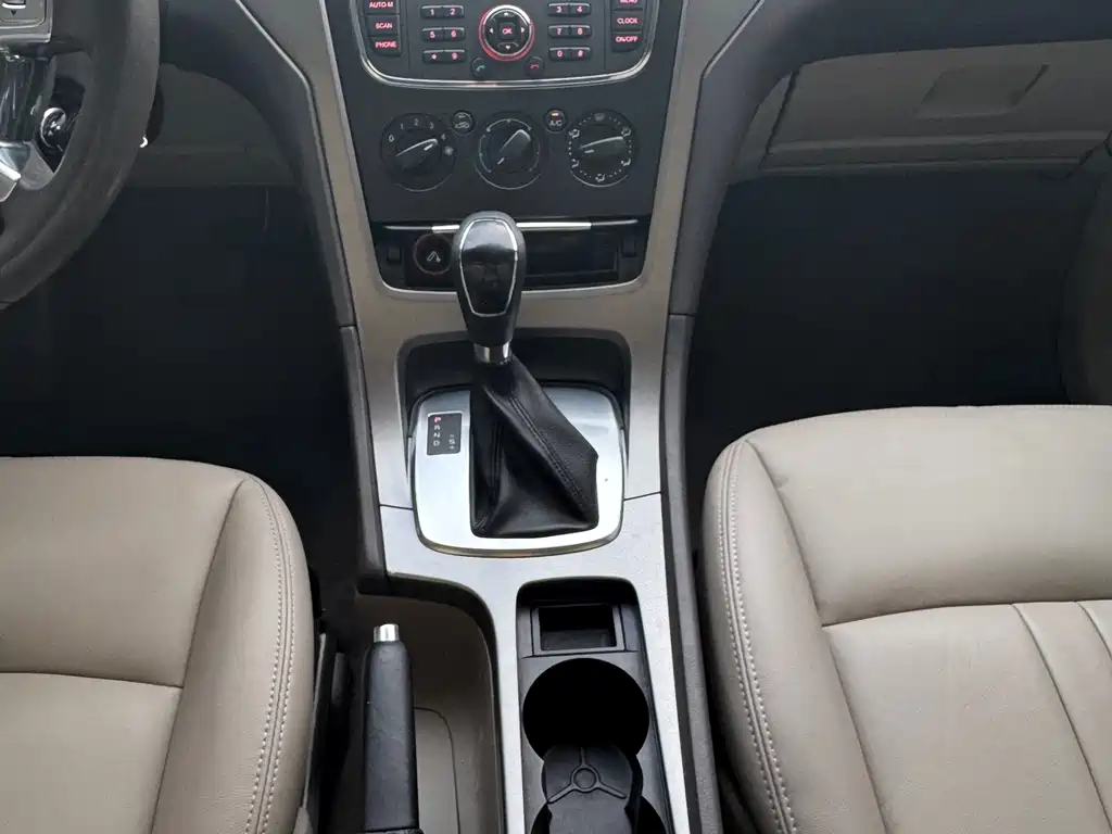 Ford Mondeo — миниатюра 11