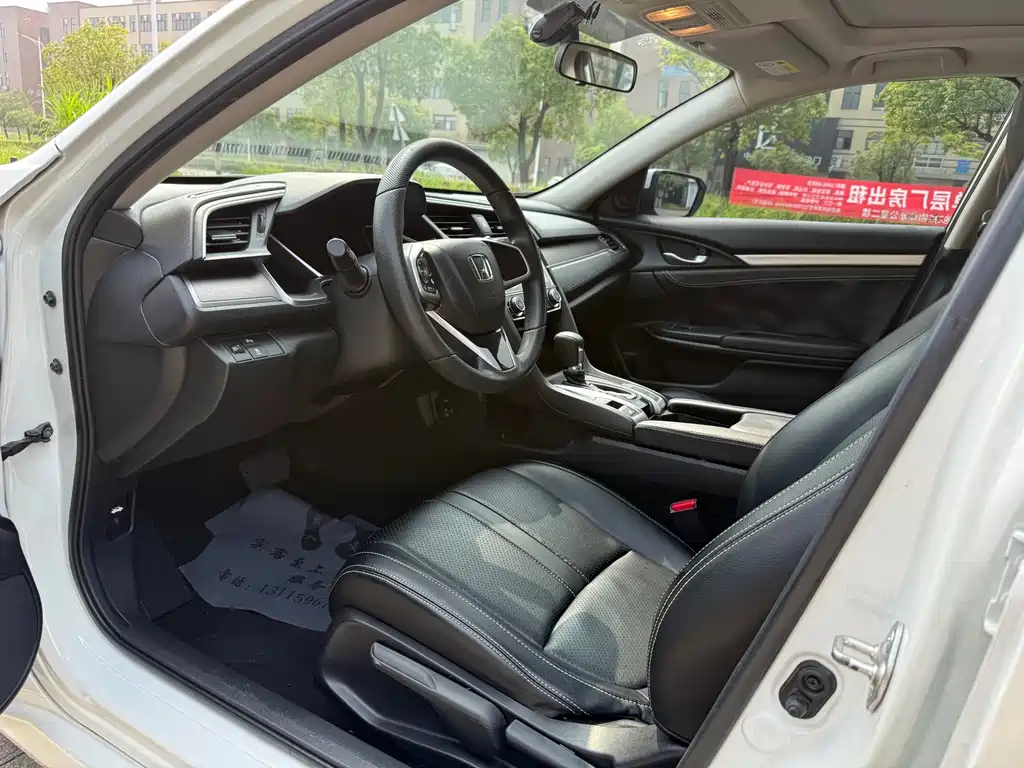Honda Civic — миниатюра 7