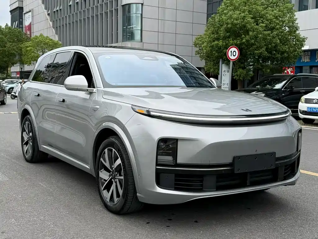 Li Auto Li L8 — миниатюра 3