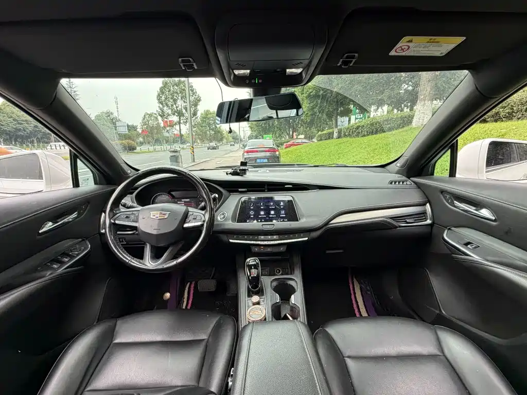 Cadillac XT4 — миниатюра 13