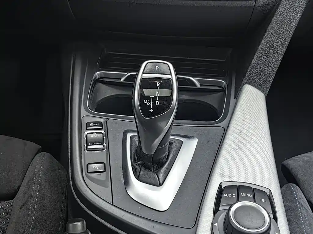 BMW 3 Series — миниатюра 13