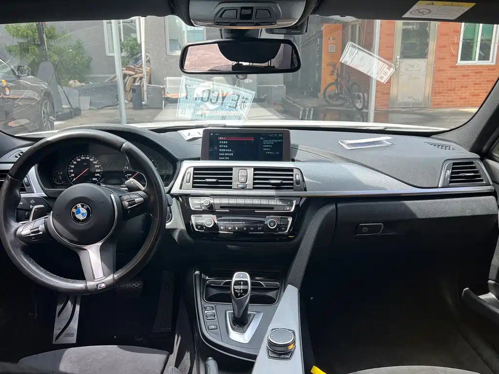 BMW 3 Series — миниатюра 8