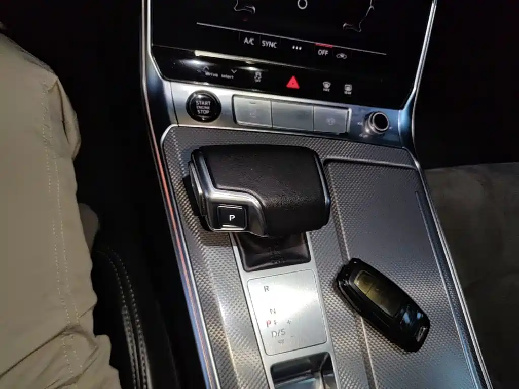 Audi A6L — миниатюра 14