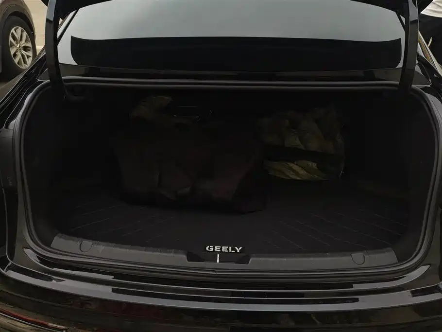 GEELY AUTOMOBILE XINGRUI