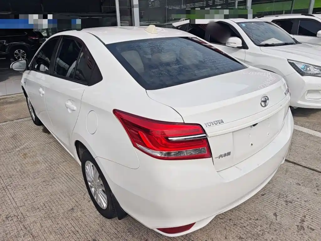 Toyota Vios — миниатюра 5