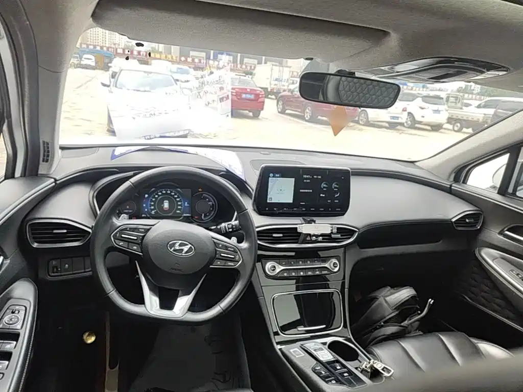 Hyundai Santa Fe — миниатюра 10