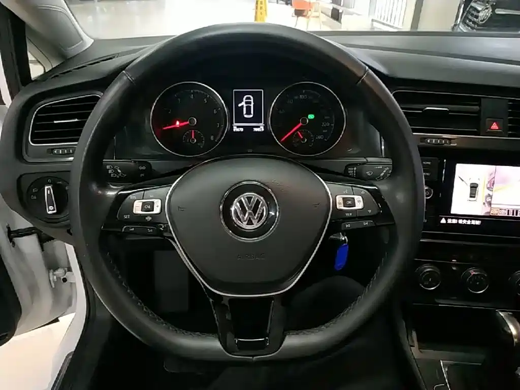 Volkswagen Golf — миниатюра 11