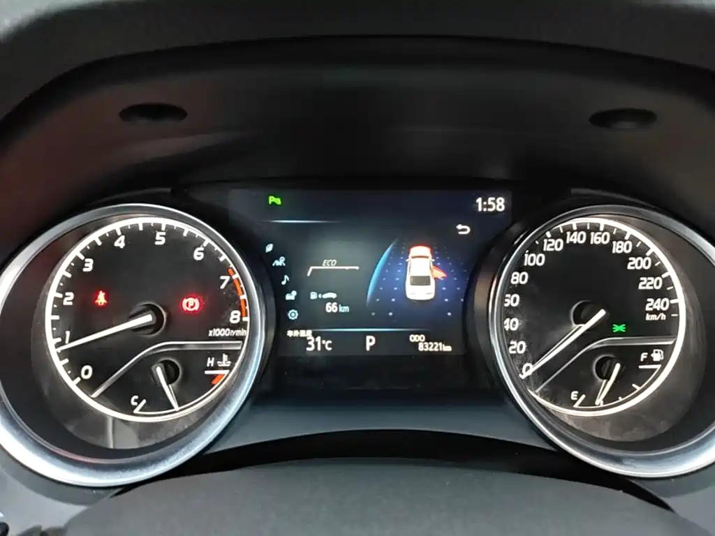 Toyota Camry — миниатюра 12