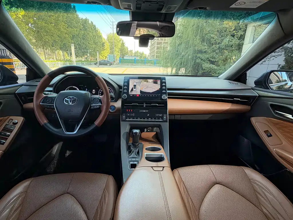 Toyota Avalon — миниатюра 9