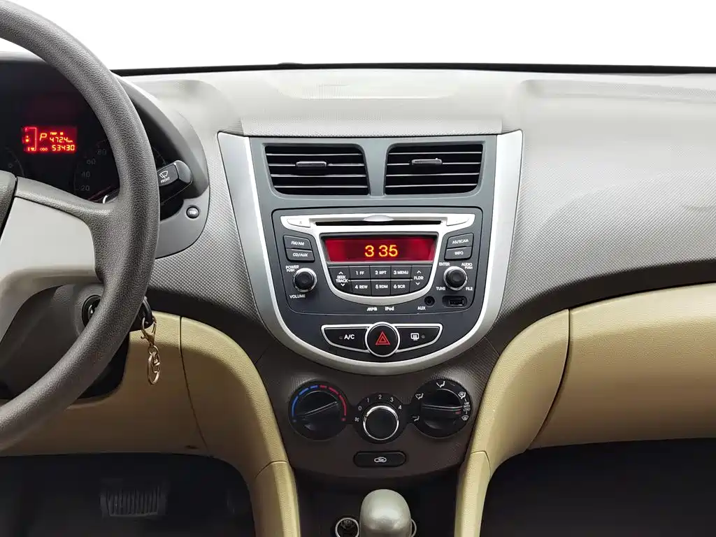 Hyundai Verna — миниатюра 12