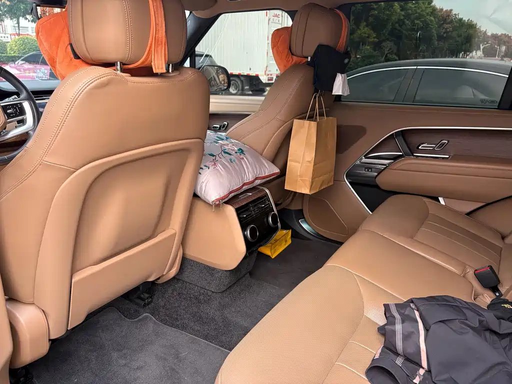 Land Rover Range Rover — миниатюра 5