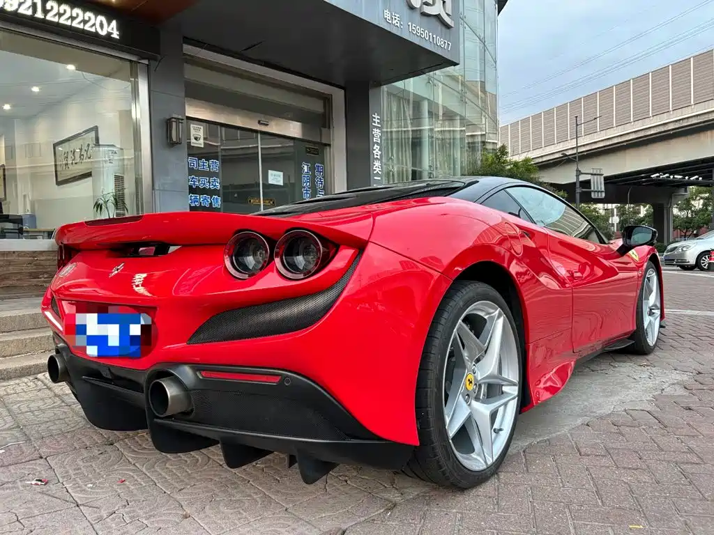 Ferrari F8 — миниатюра 4