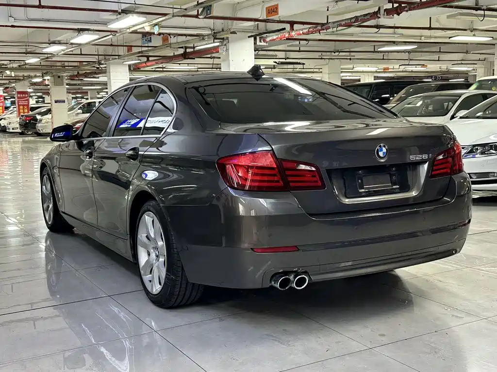 BMW 5 Series (Import) — миниатюра 3