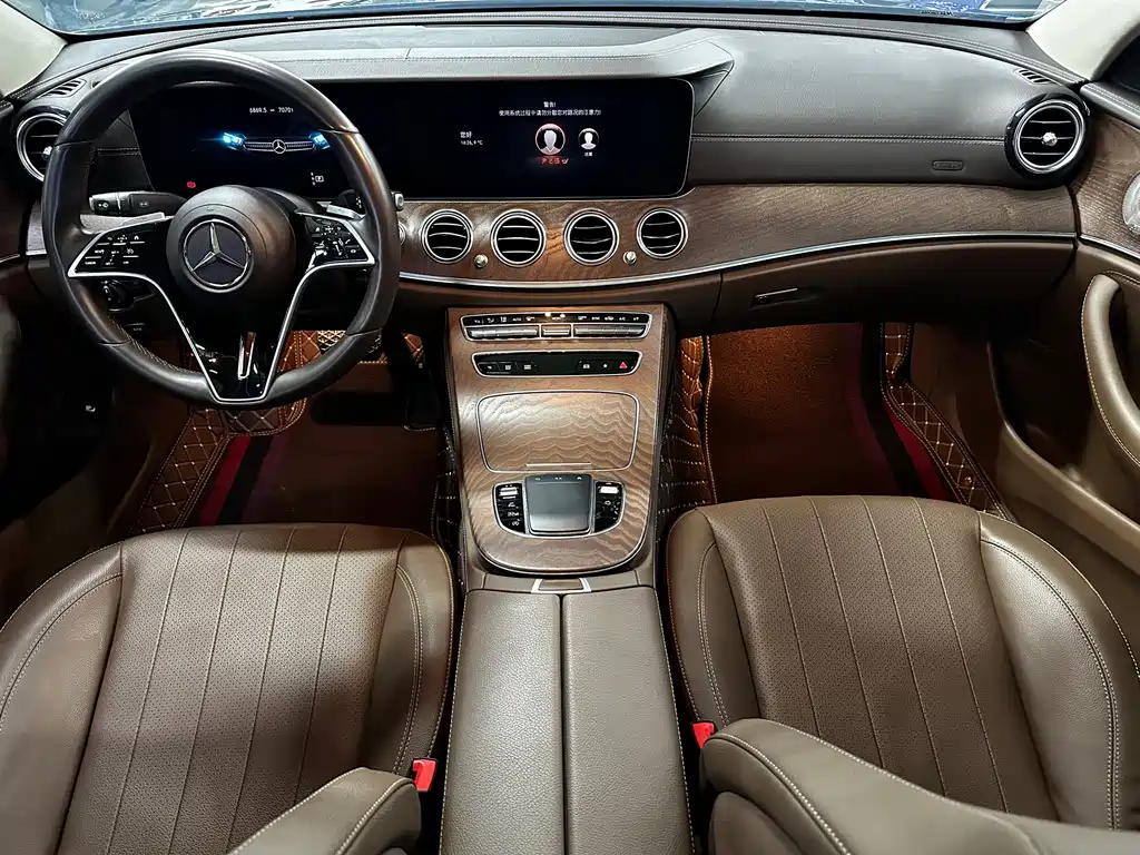 MERCEDES-BENZ E CLASS