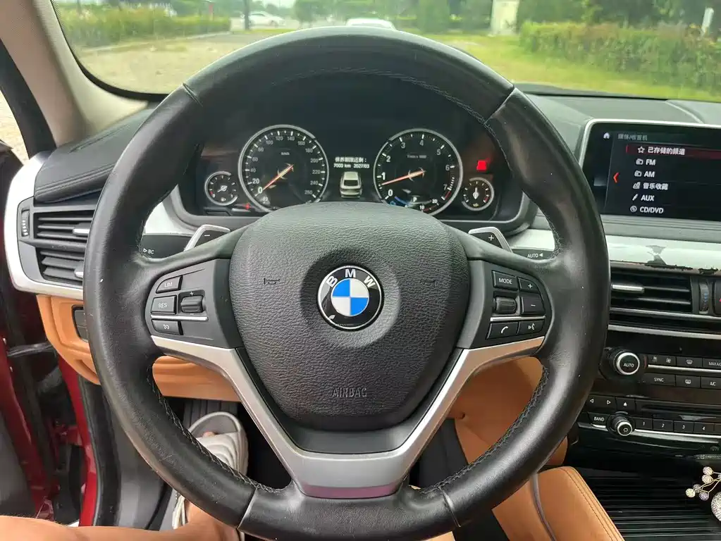 BMW X6 — миниатюра 13