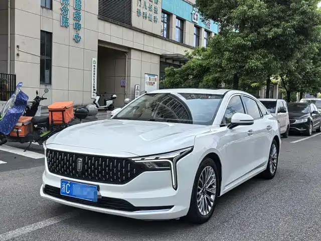 2021 Bestune B70