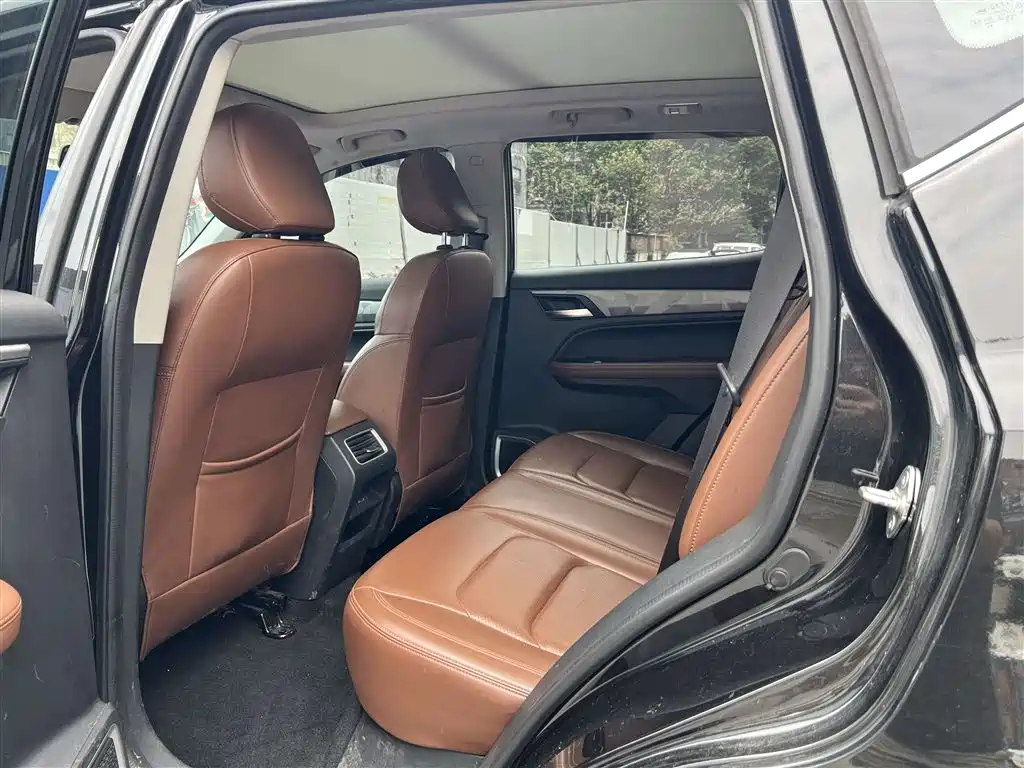 GEELY AUTOMOBILE VISION X6