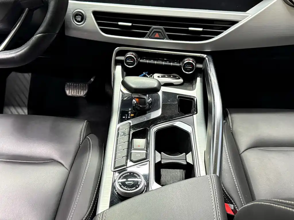 Geely Xingyue — миниатюра 16