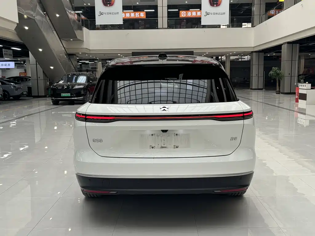 NIO NIO ES8