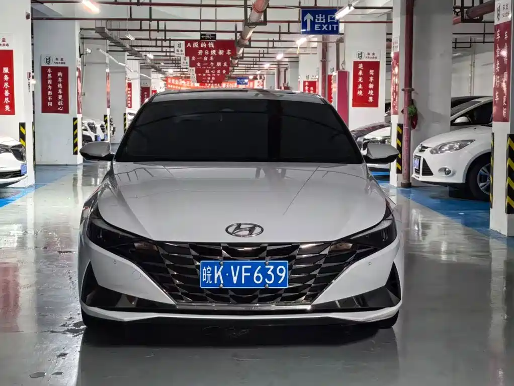 Hyundai Elantra — миниатюра 2