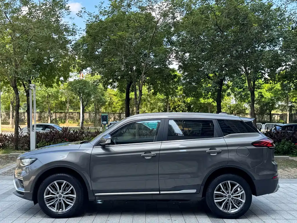 Geely Boyue — миниатюра 14