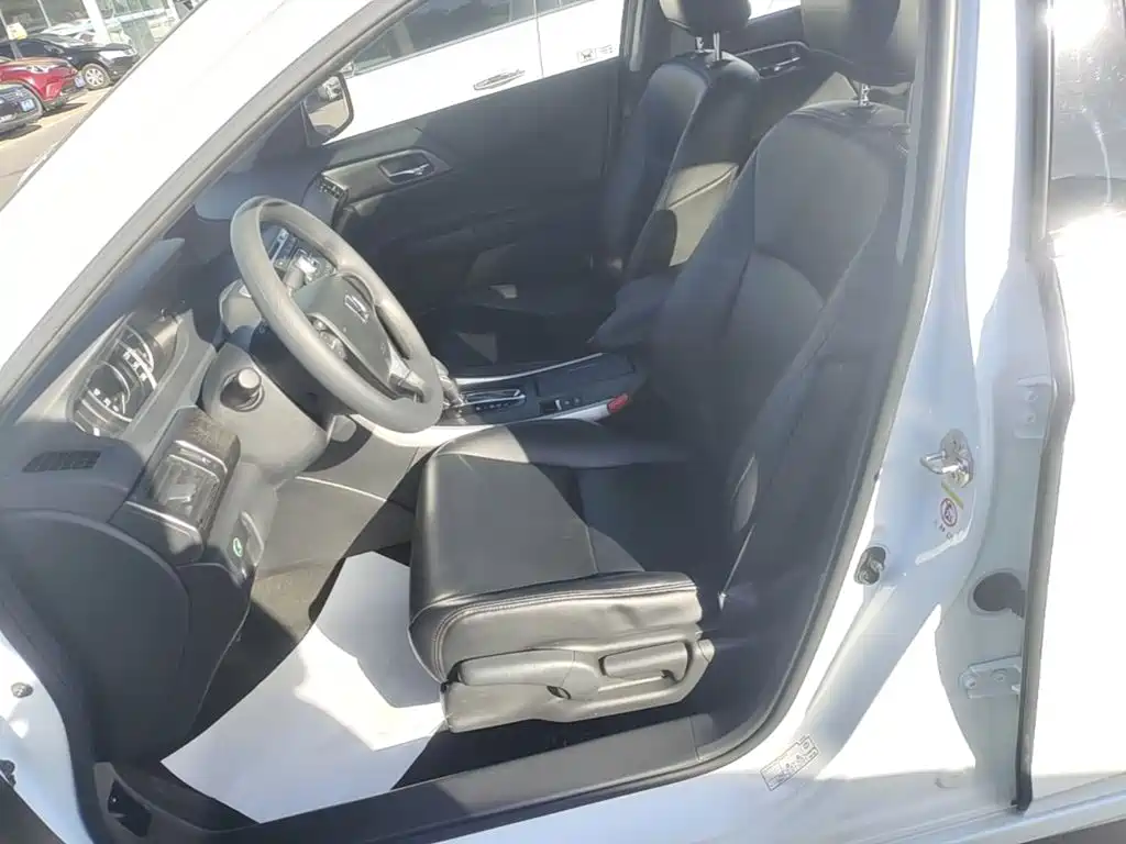 Honda Accord — миниатюра 15
