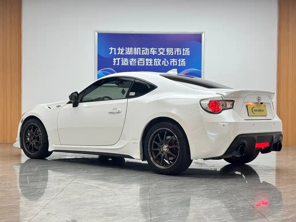Toyota 86 — миниатюра 6