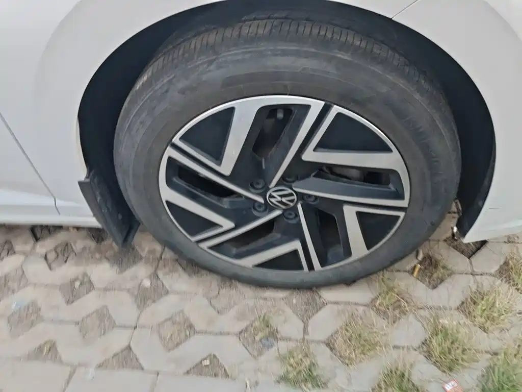 Volkswagen Sagitar — миниатюра 10