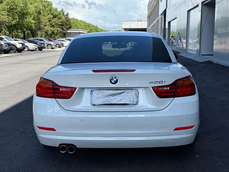 BMW 4 SERIES