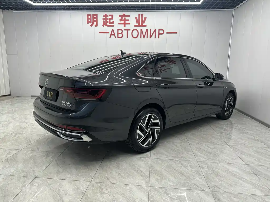 VOLKSWAGEN SAGITAR