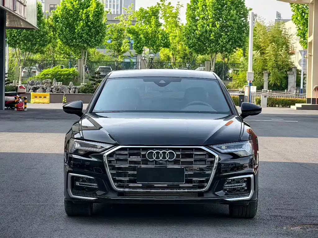 Audi A6L 2025 45 TFSI quattro Premium
