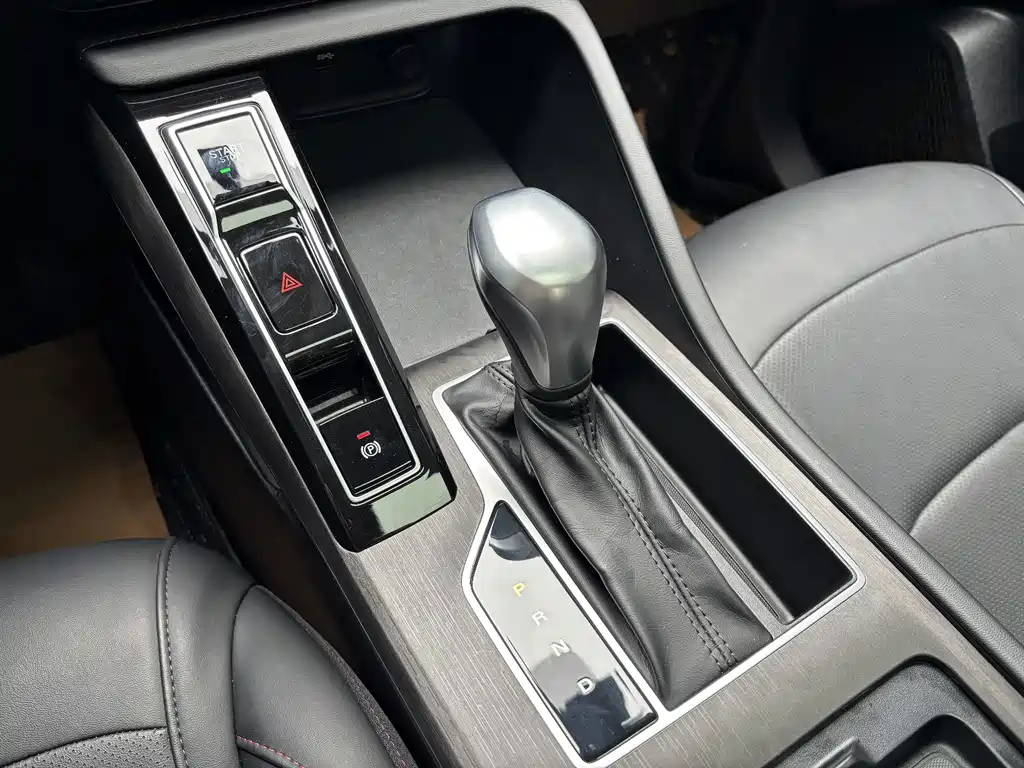 Roewe i5 — миниатюра 15
