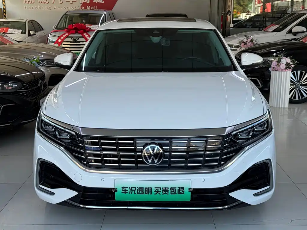 Volkswagen Passat PHEV — миниатюра 2