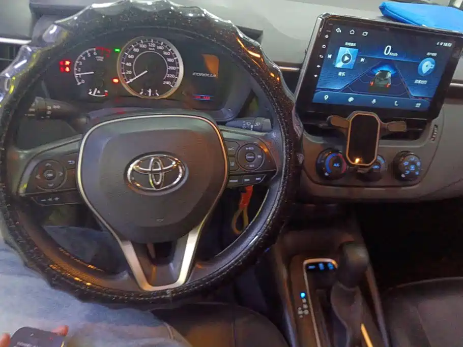 Toyota Corolla — миниатюра 12
