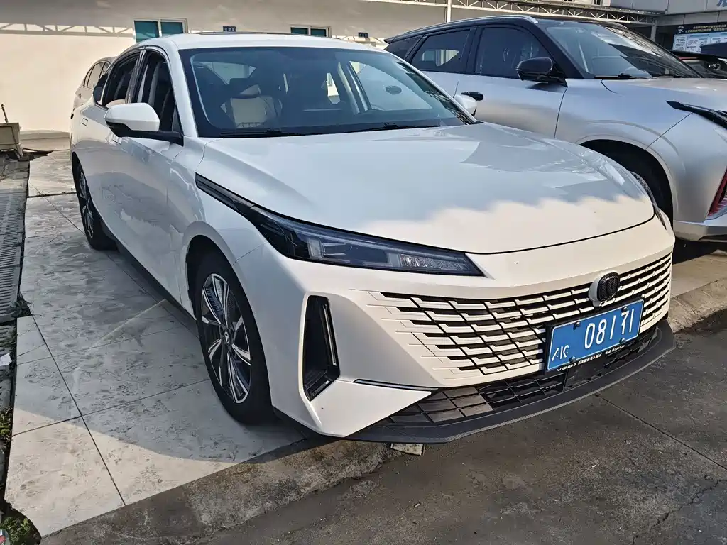 Changan Yida — миниатюра 3