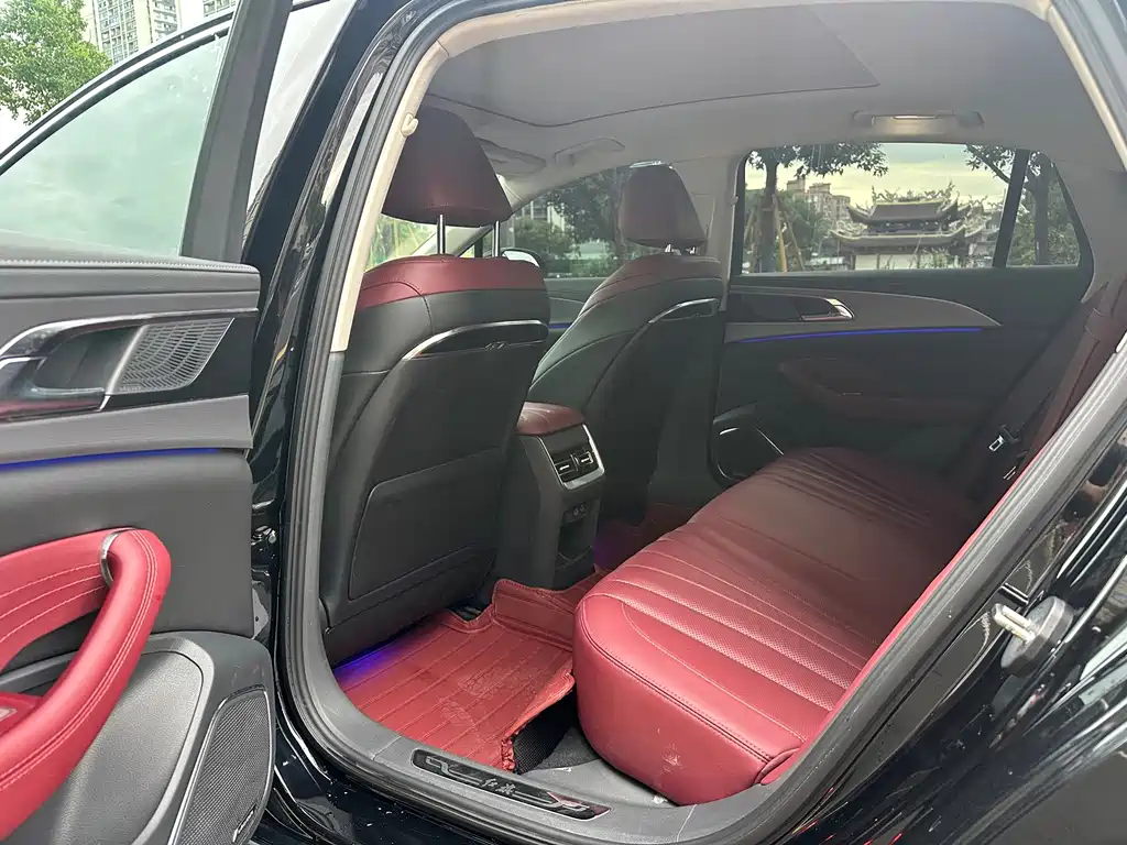 Hongqi Hongqi H5 — миниатюра 7