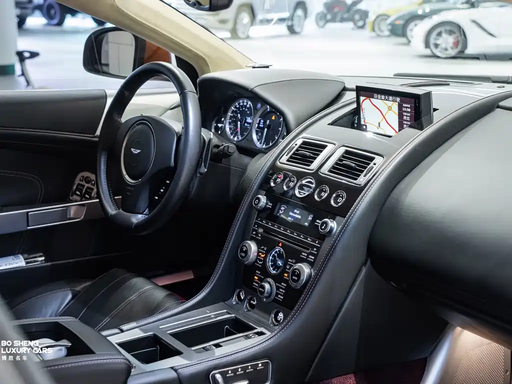 Aston Martin Virage — миниатюра 44