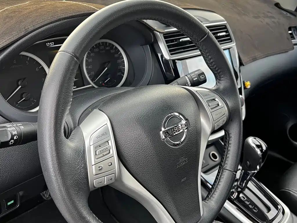 Nissan Tiida 2021 1.6L CVT